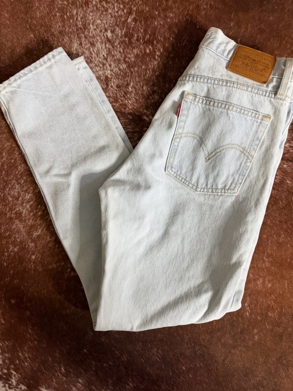 Women’s Levi jeans wedgie size 25